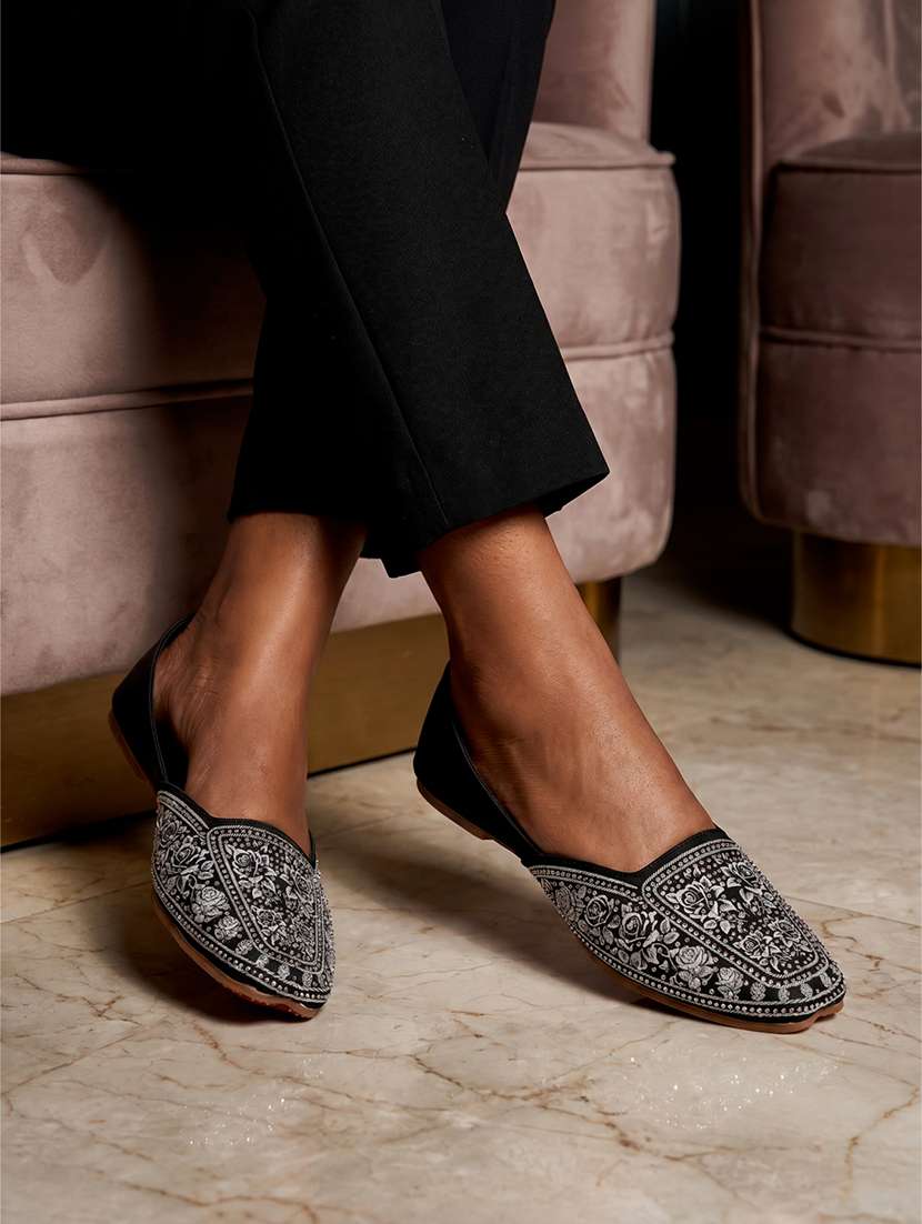 women embellished slip on jutti - 22572215 -  Standard Image - 5