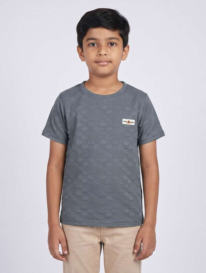 boys self design short sleeves regular fit t-shirt