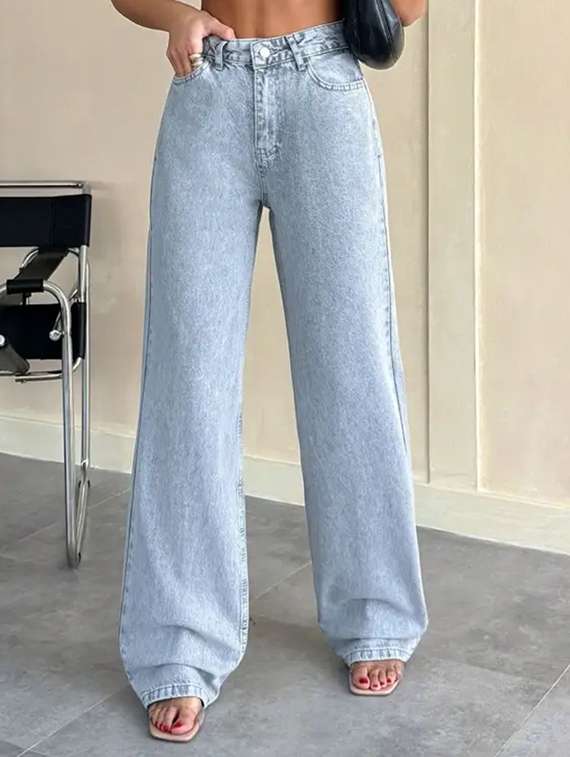 women washed mid rise relaxed fit jeans