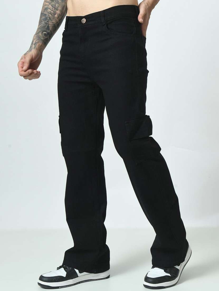men solid mid rise regular fit cargo jeans
