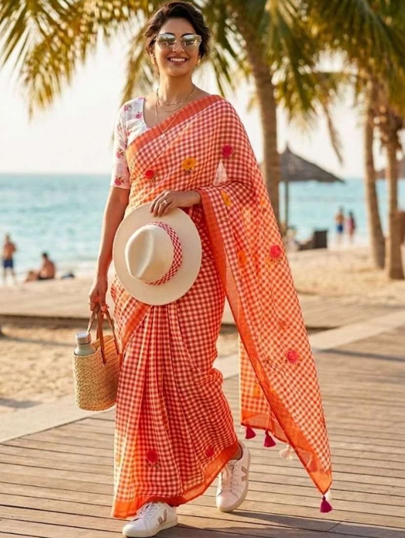women printed casual wear saree with blouse