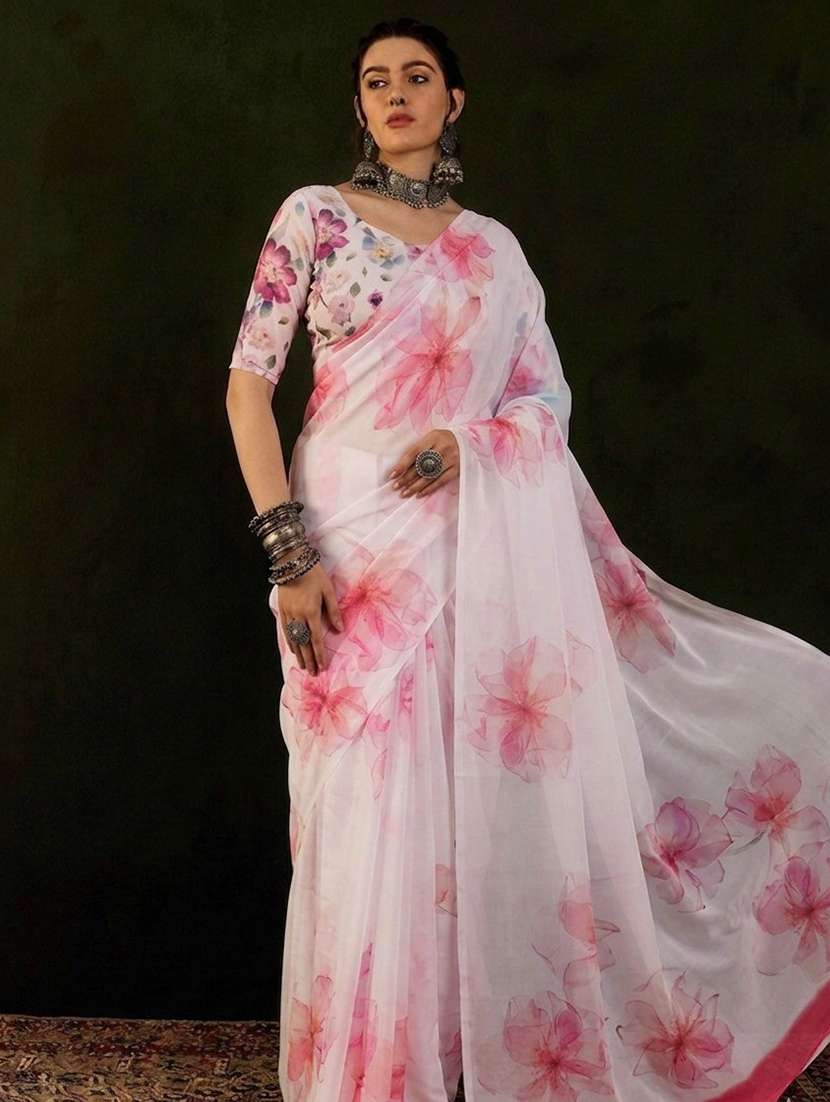 women printed casual wear saree with blouse