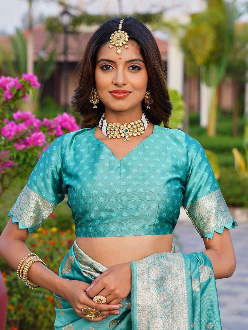 women self design banarasi saree with blouse - 22576741 -  Standard Image - 5