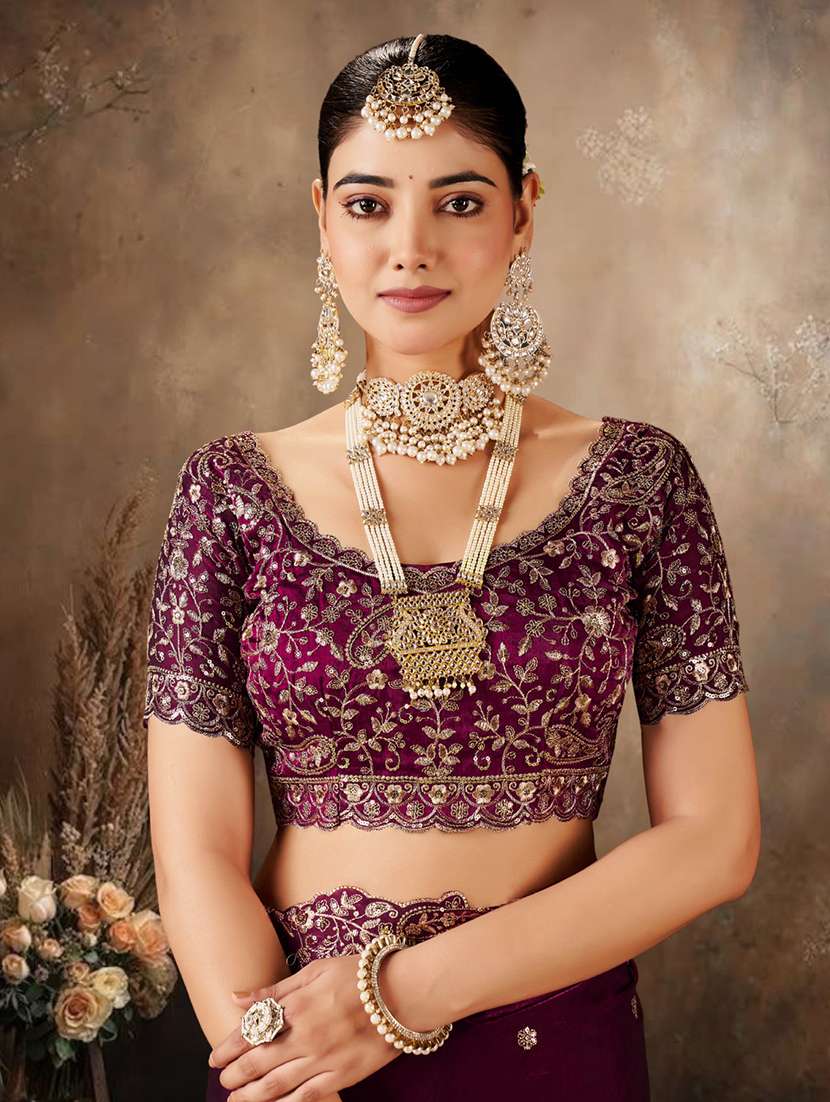Women Solid With Work Embroidered Saree With Blouse - 22576770 -  Standard Image - 5