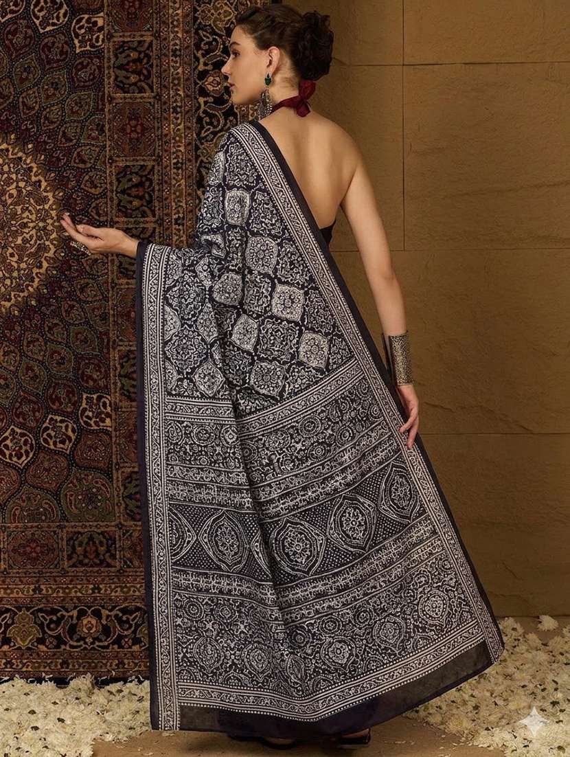 women printed casual wear saree with blouse - 22576781 -  Standard Image - 3