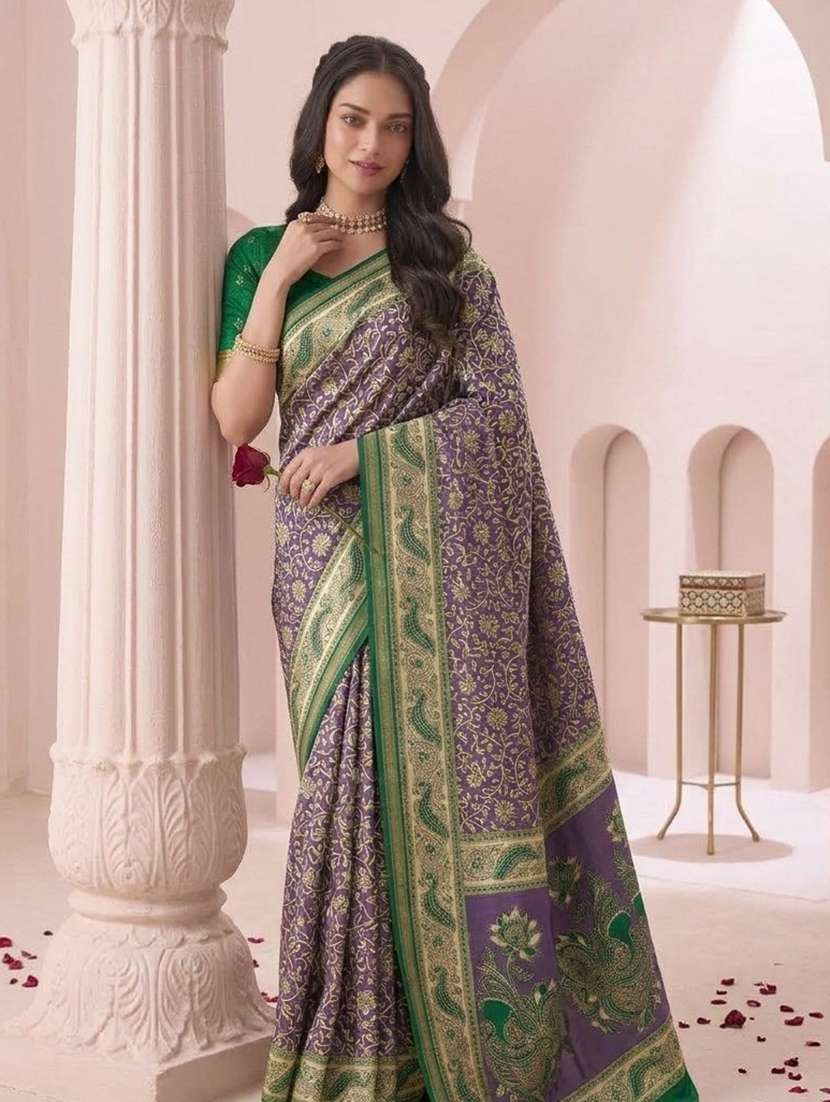 women printed casual wear saree with blouse