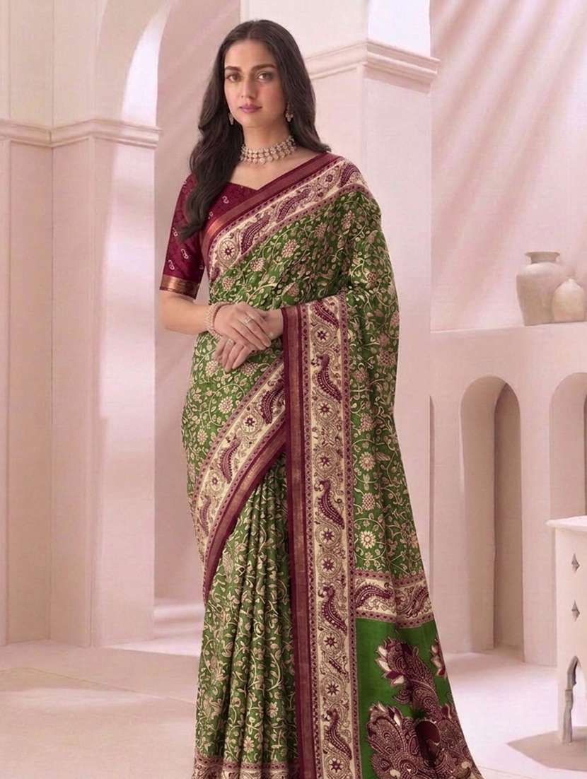 women printed casual wear saree with blouse