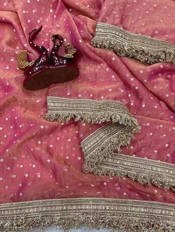 women self design bordered saree with blouse - 22576833 -  Standard Image - 3