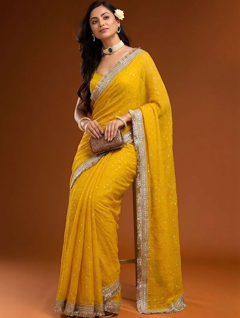 women self design bordered saree with blouse
