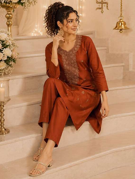 women embroidered three quarter sleeves kurta pant set - 22576900 -  Standard Image - 3