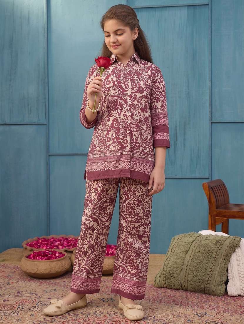 girls printed three quarter sleeves top and trouser co-ord set