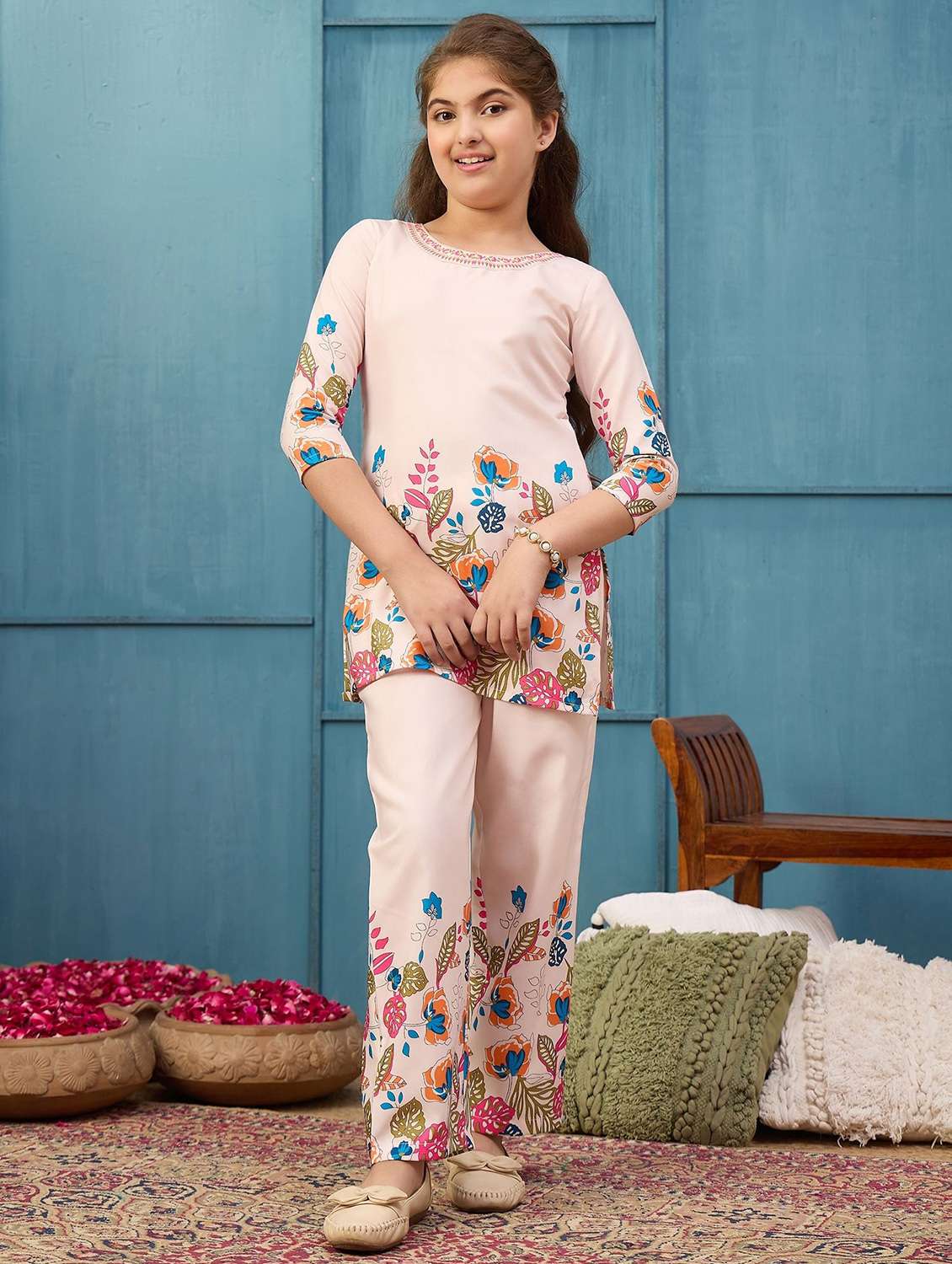 girls printed three quarter sleeves top and trouser co-ord set