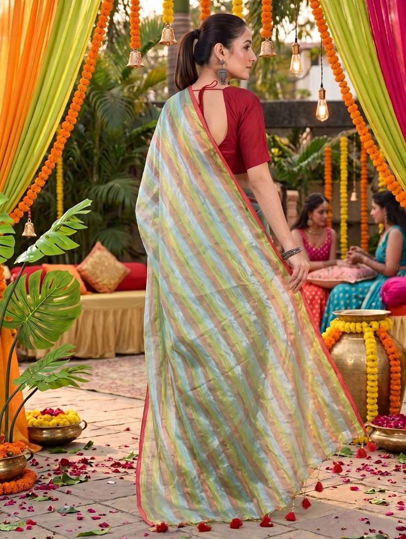 women striped printed saree with blouse - 22576966 -  Standard Image - 3