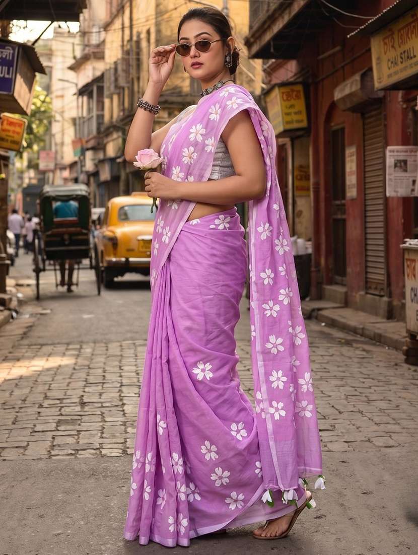 women floral printed saree