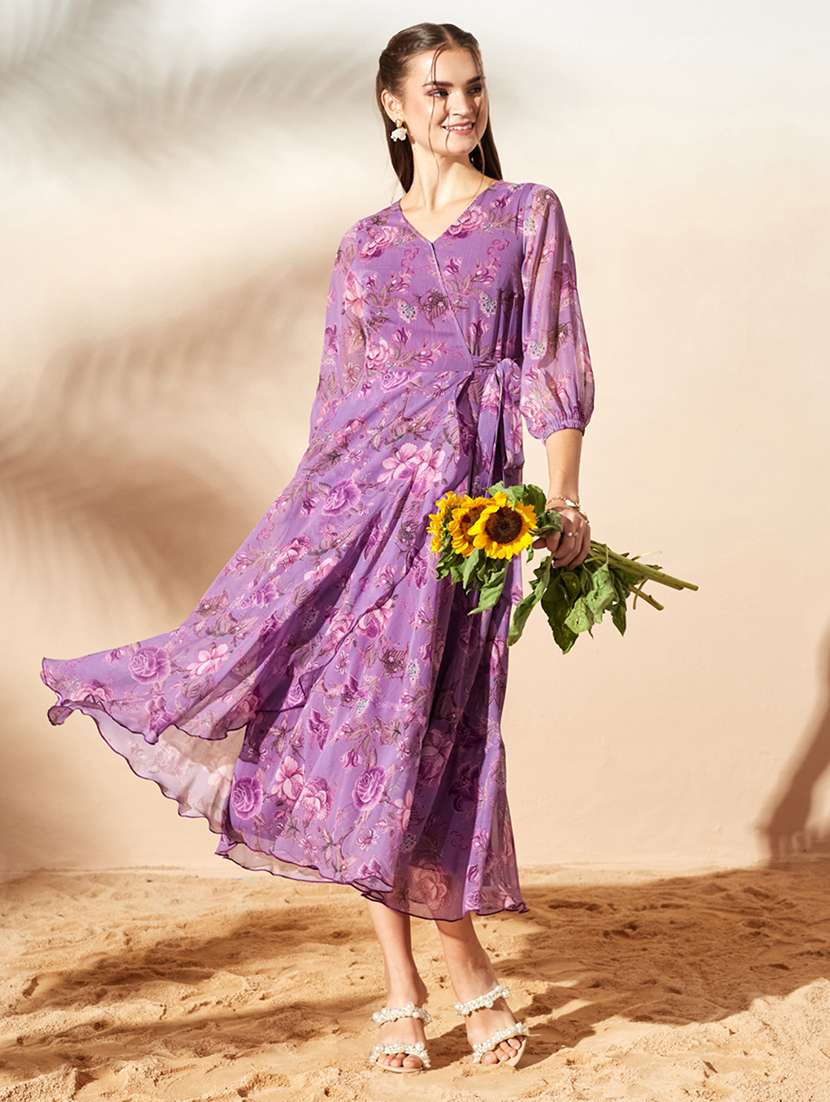 women printed three quarter sleeves wrap dress