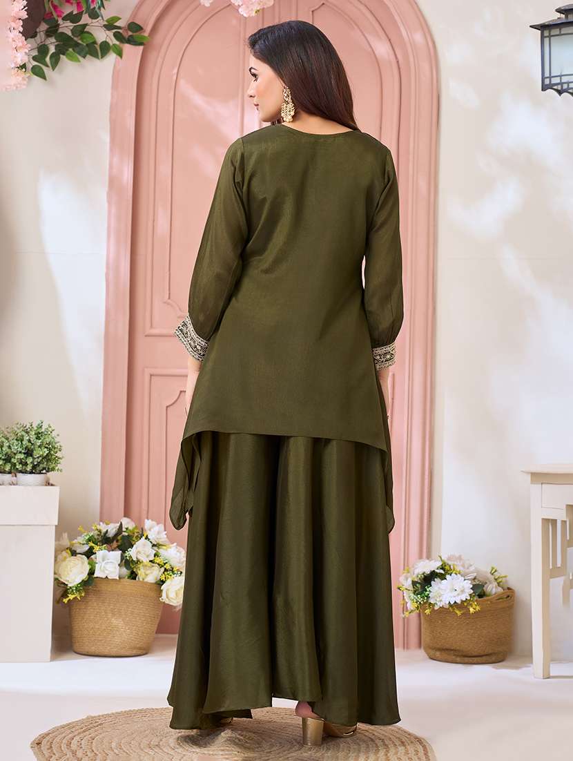 women embroidered long sleeves kurta palazzo set - 22577433 -  Standard Image - 3