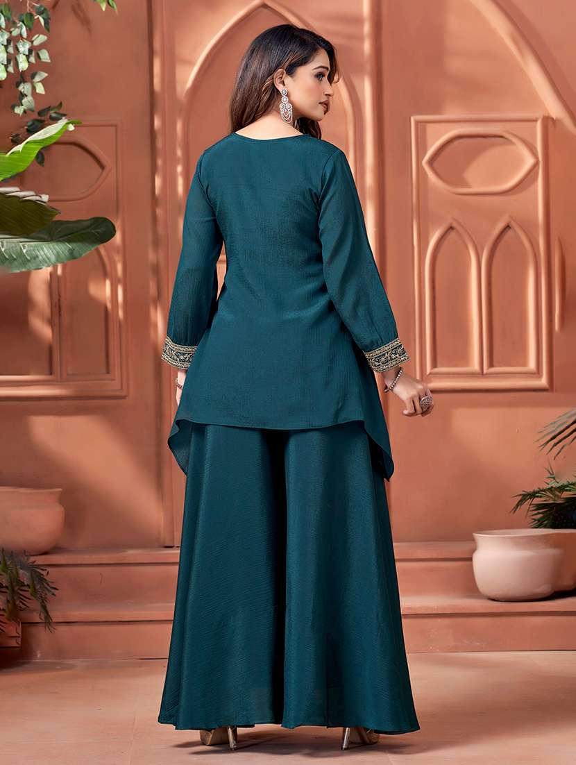 women embroidered long sleeves kurta palazzo set - 22577437 -  Standard Image - 3