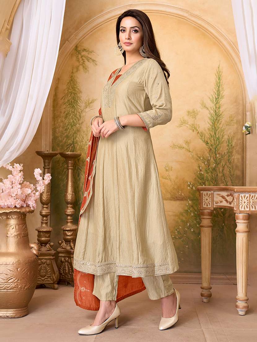 women embroidered three quarter sleeves kurta pant set with dupatta - 22577440 -  Standard Image - 5