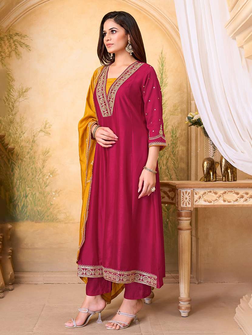 women embroidered three quarter sleeves kurta pant set with dupatta - 22577442 -  Standard Image - 5