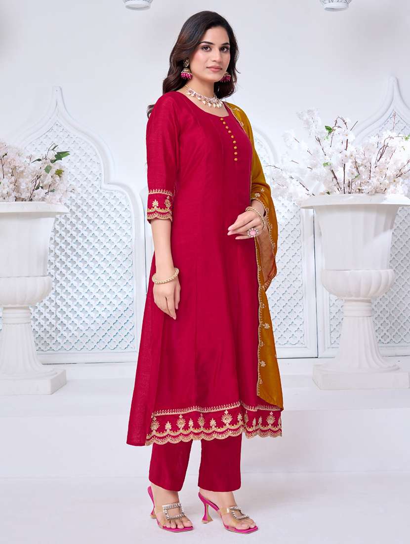 women embroidered three quarter sleeves kurta pant set with dupatta - 22577461 -  Standard Image - 3