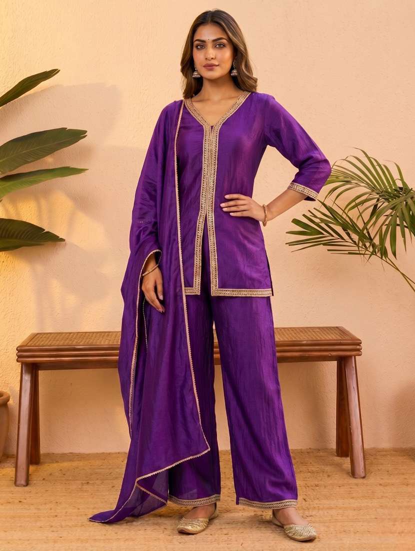 women embroidered three quarter sleeves kurta pant set with dupatta