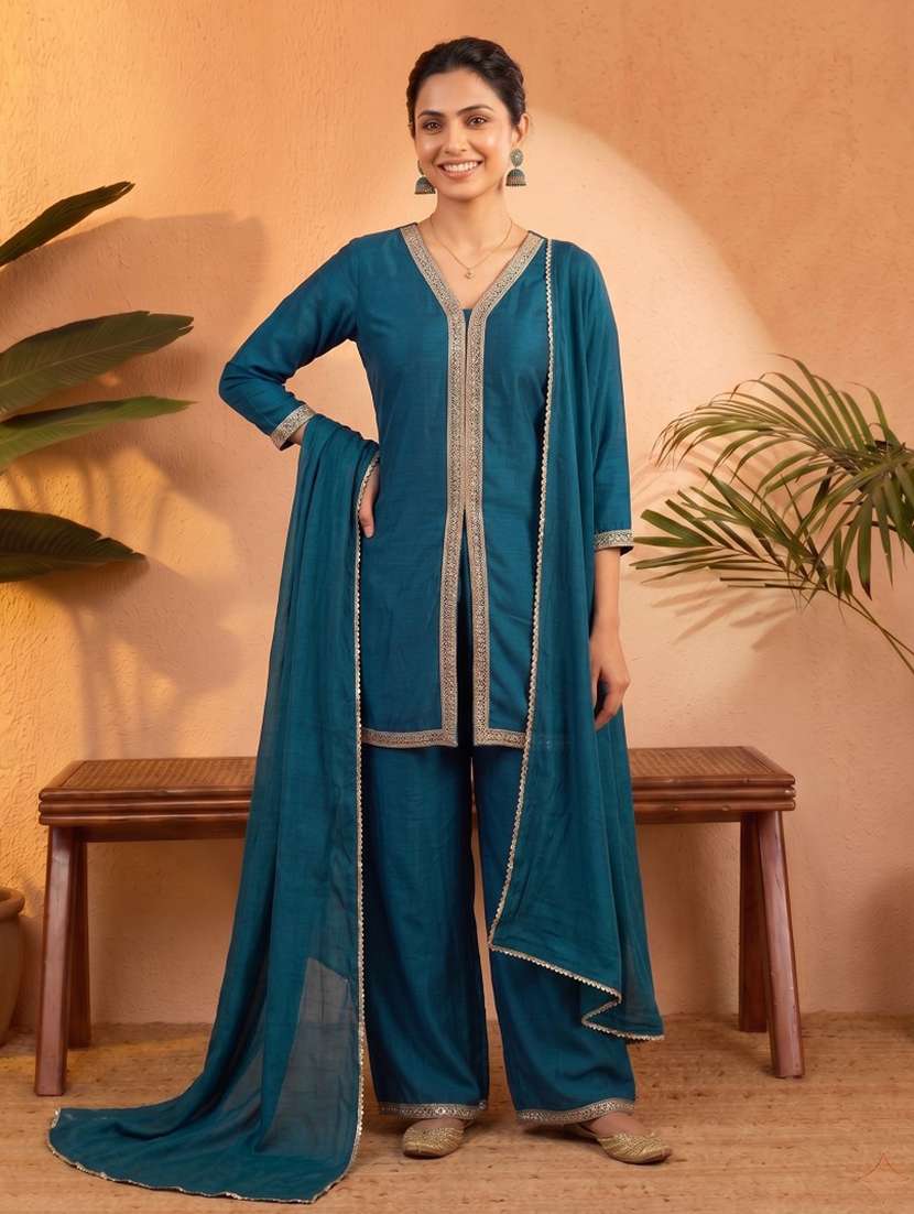 women embroidered three quarter sleeves kurta pant set with dupatta