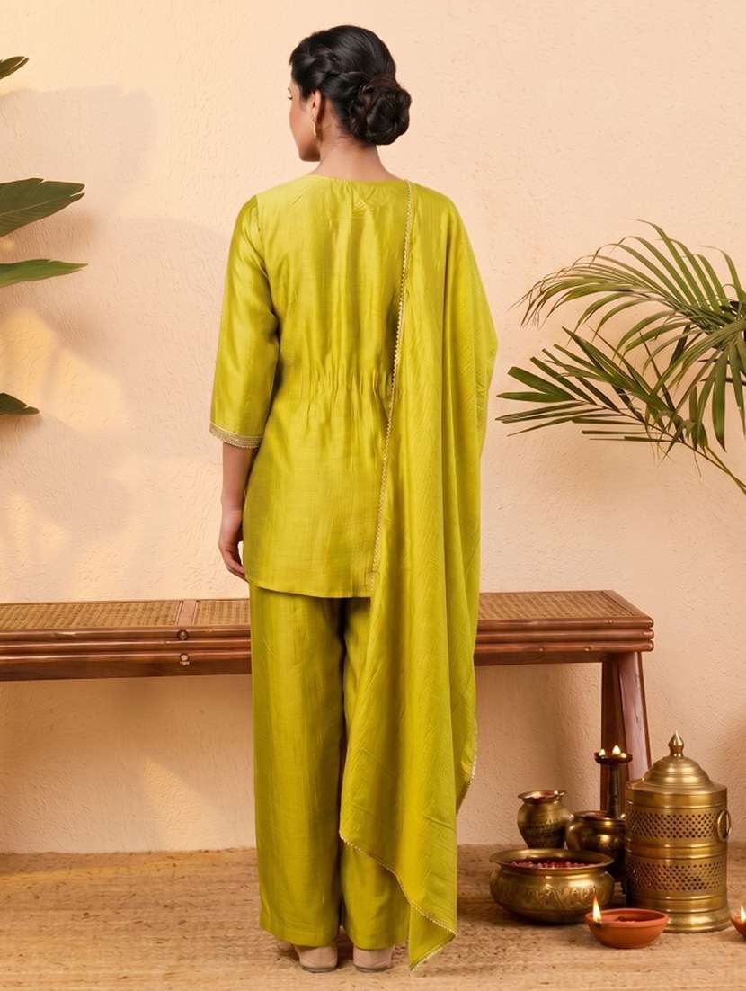 women embroidered three quarter sleeves kurta pant set with dupatta - 22577467 -  Standard Image - 3