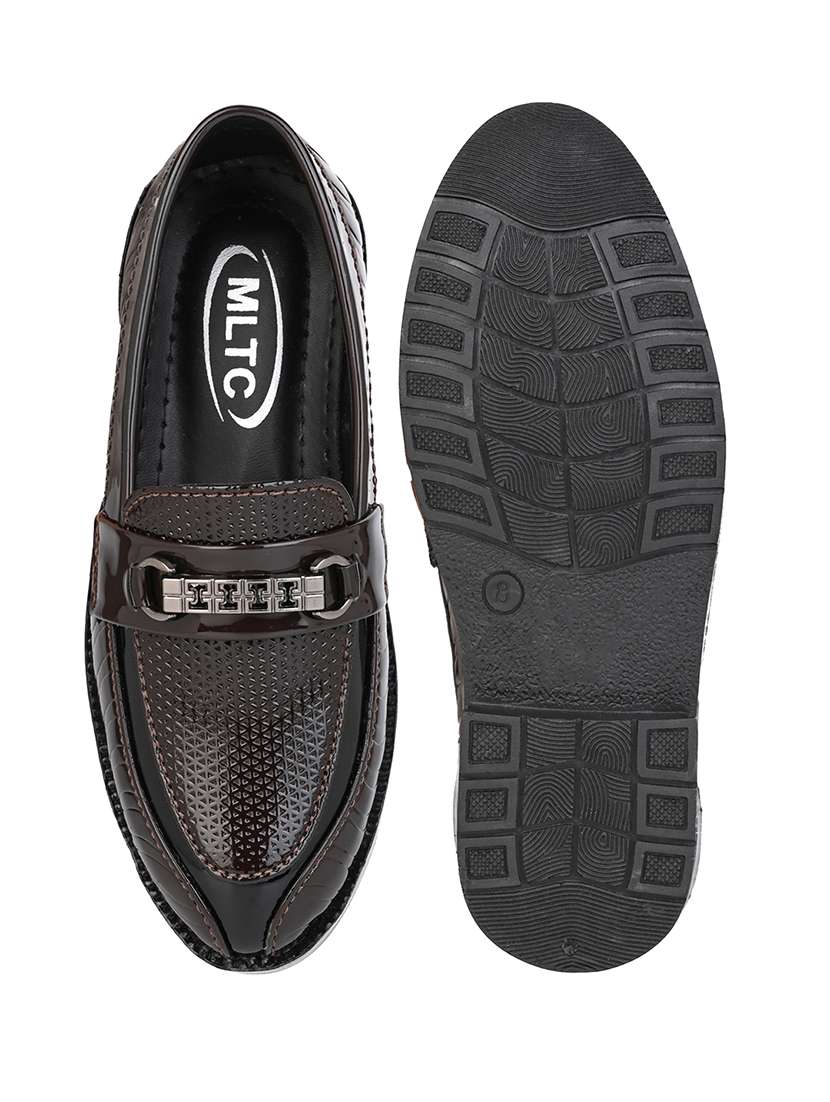 Men Textured Slip On Loafer - 22578379 -  Standard Image - 5