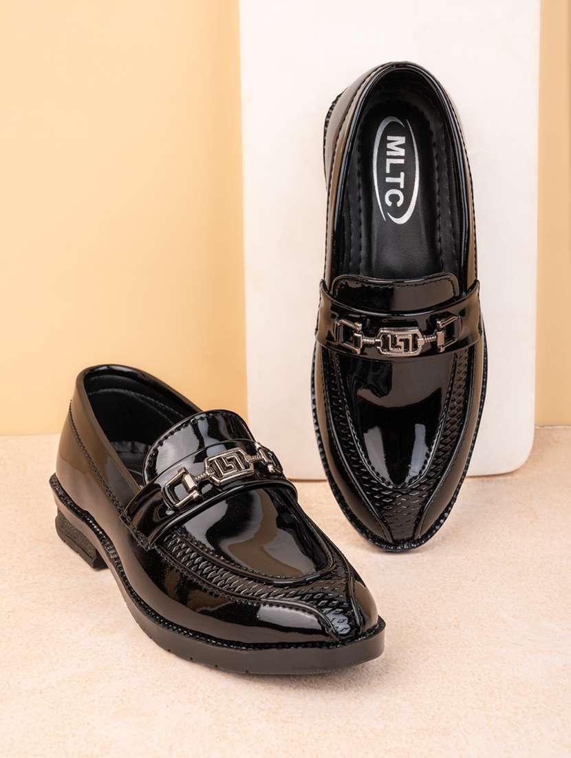boys solid slip on loafer