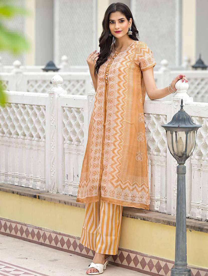 women printed short sleeves kurta pant set with jacket