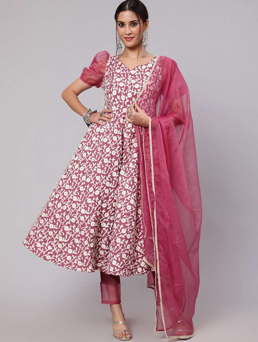 women embroidered puff sleeves kurta pant set with dupatta