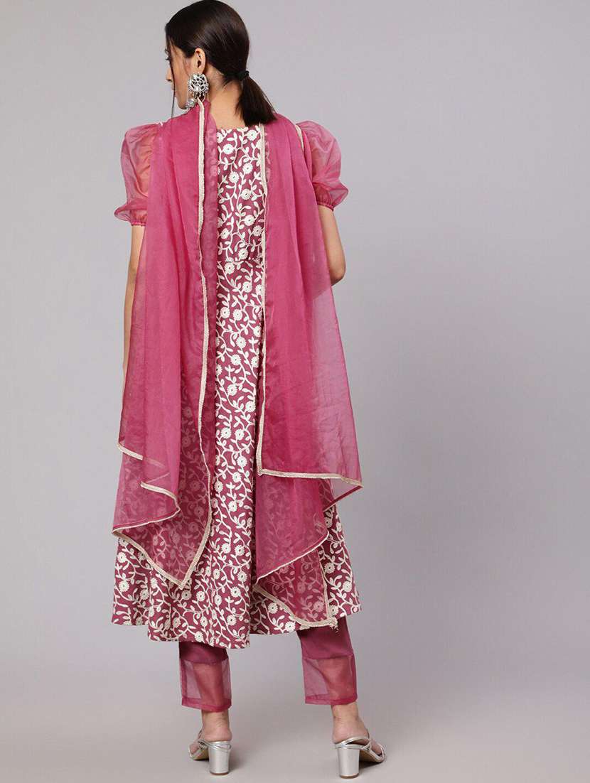 women embroidered puff sleeves kurta pant set with dupatta - 22578395 -  Standard Image - 3