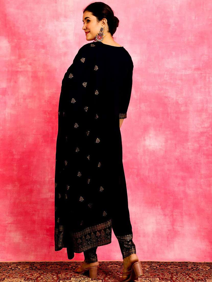 women printed three quarter sleeves kurta pant set with dupatta - 22578402 -  Standard Image - 3