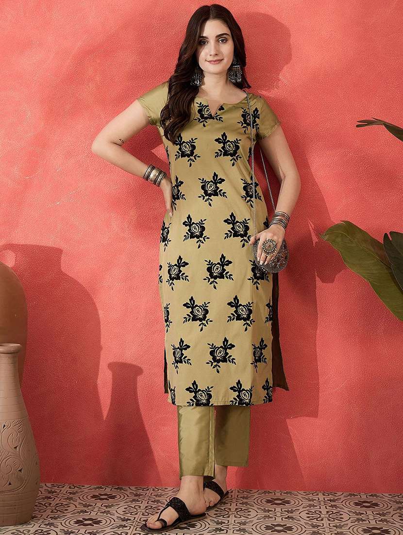 women printed short sleeves kurta pant set 