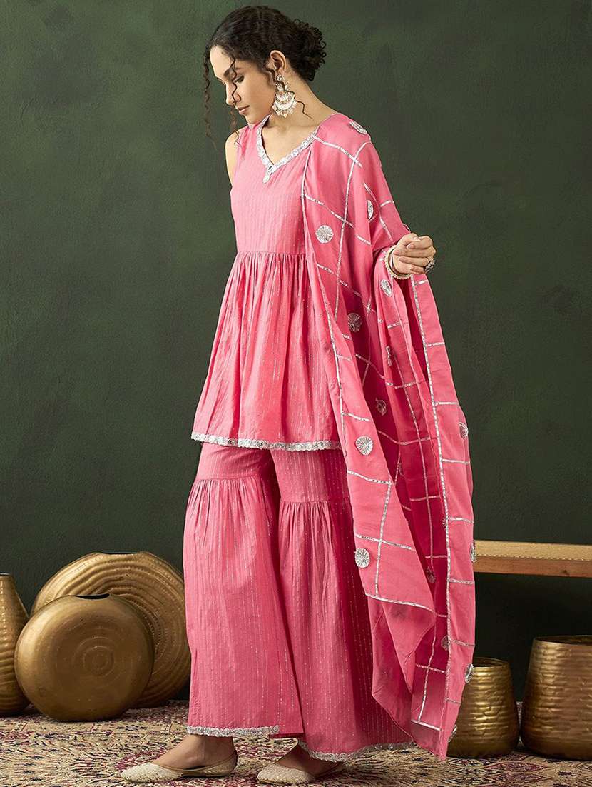 women self design sleeveless kurta sharara set with dupatta