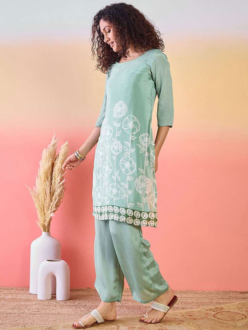 women printed three quarter sleeves kurta pant set  - 22578423 -  Standard Image - 3