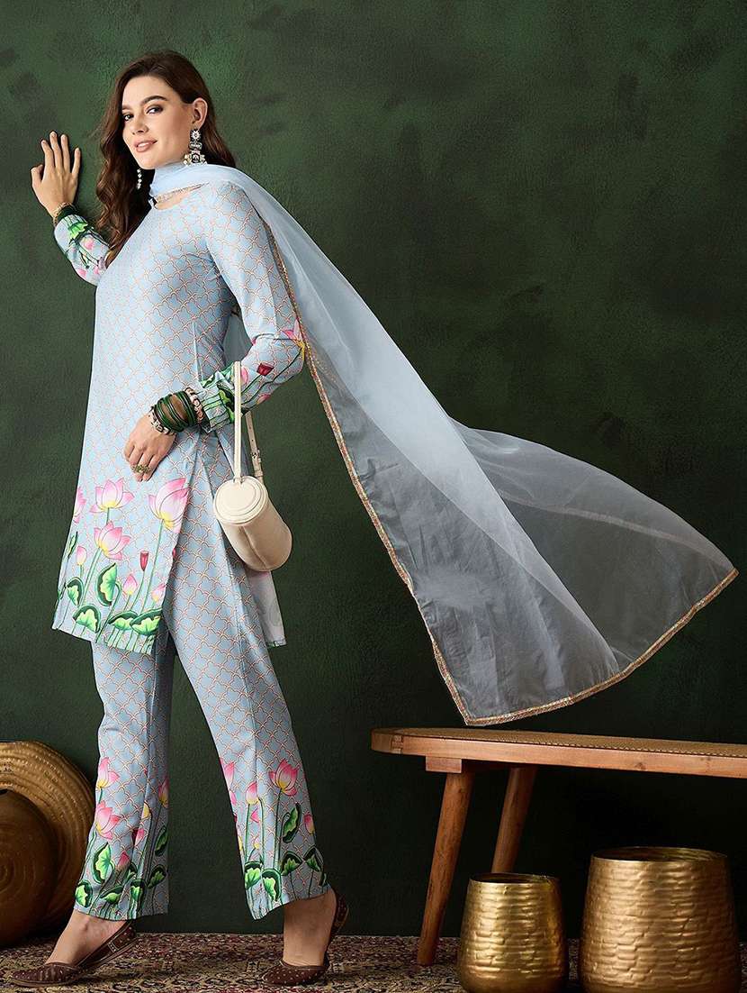 women printed long sleeves kurta pant set with dupatta - 22578468 -  Standard Image - 3