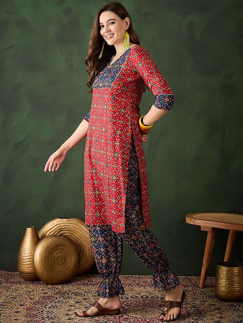 Women Printed Three Quarter Sleeves Kurta Salwar Set - 22578476 -  Standard Image - 3