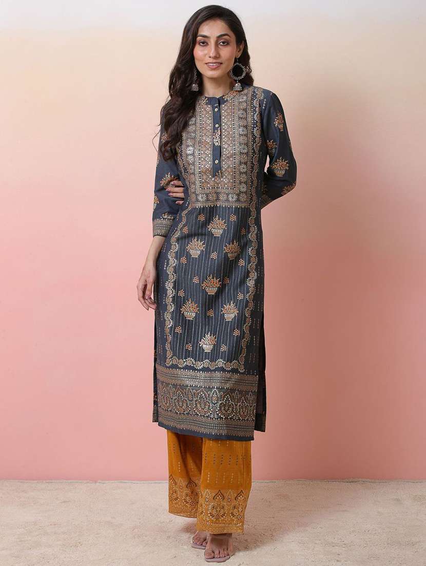 women printed three quarter sleeves kurta pant set