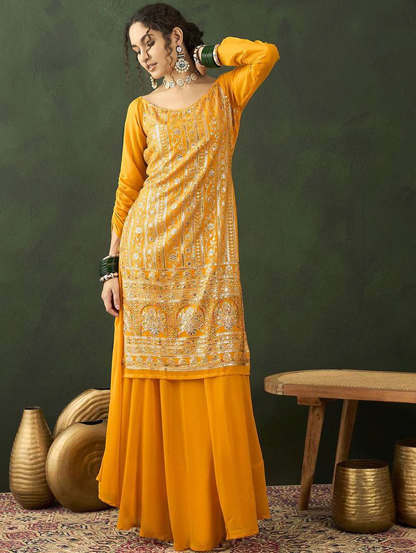 women embroidered three quarter sleeves kurta skirt set