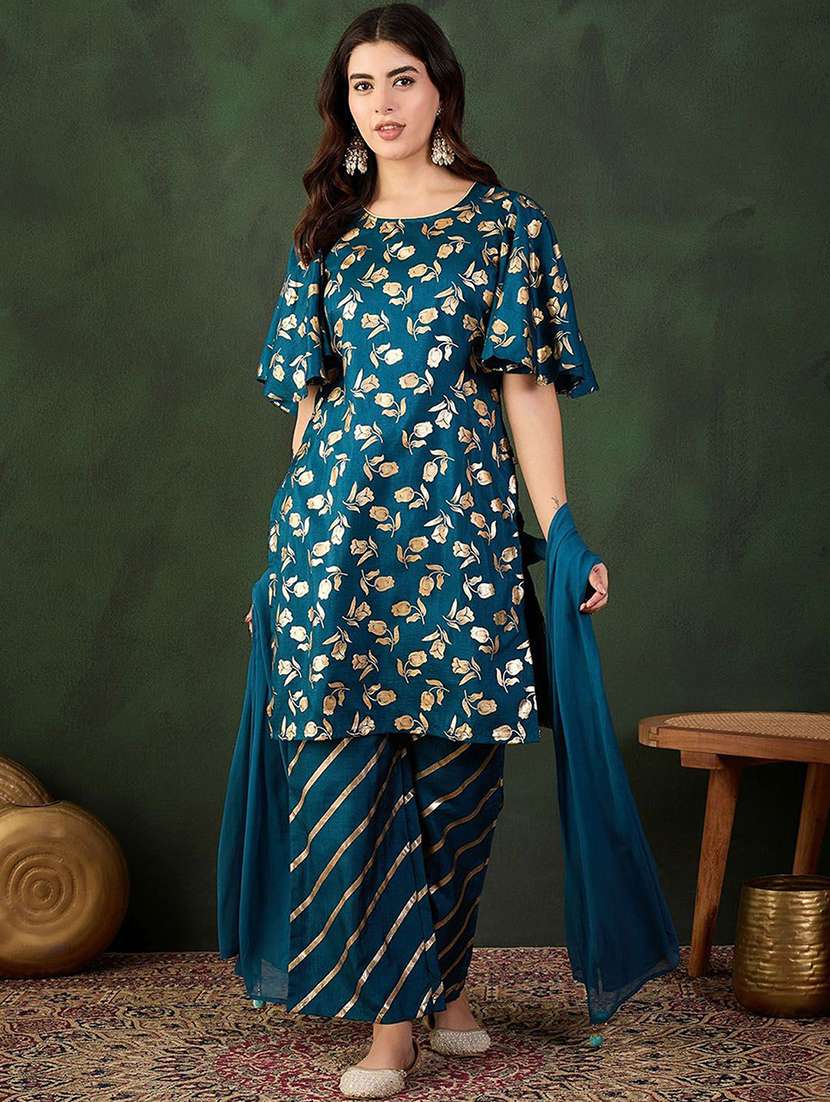 women printed flared sleeves kurta palazzo set with dupatta