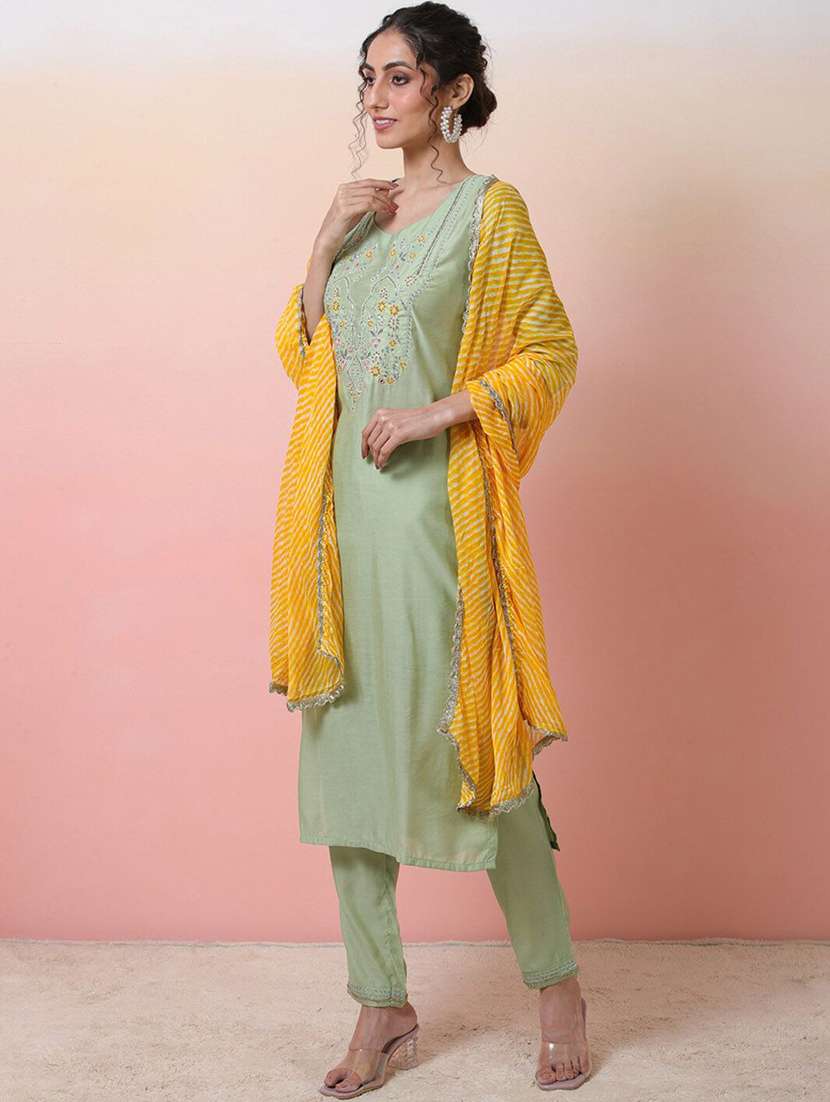 Women Embroidered Three Quarter Sleeves Kurta Pant Set With Dupatta - 22578510 -  Standard Image - 3