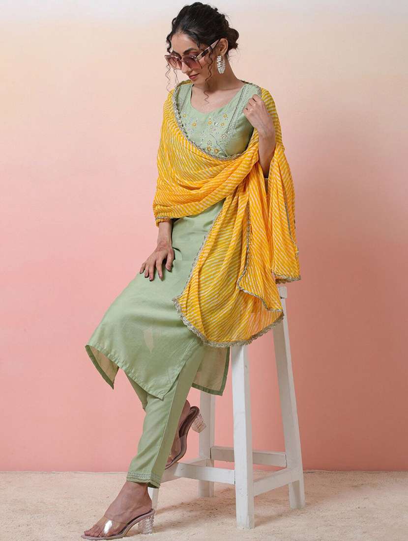Women Embroidered Three Quarter Sleeves Kurta Pant Set With Dupatta - 22578510 -  Standard Image - 5