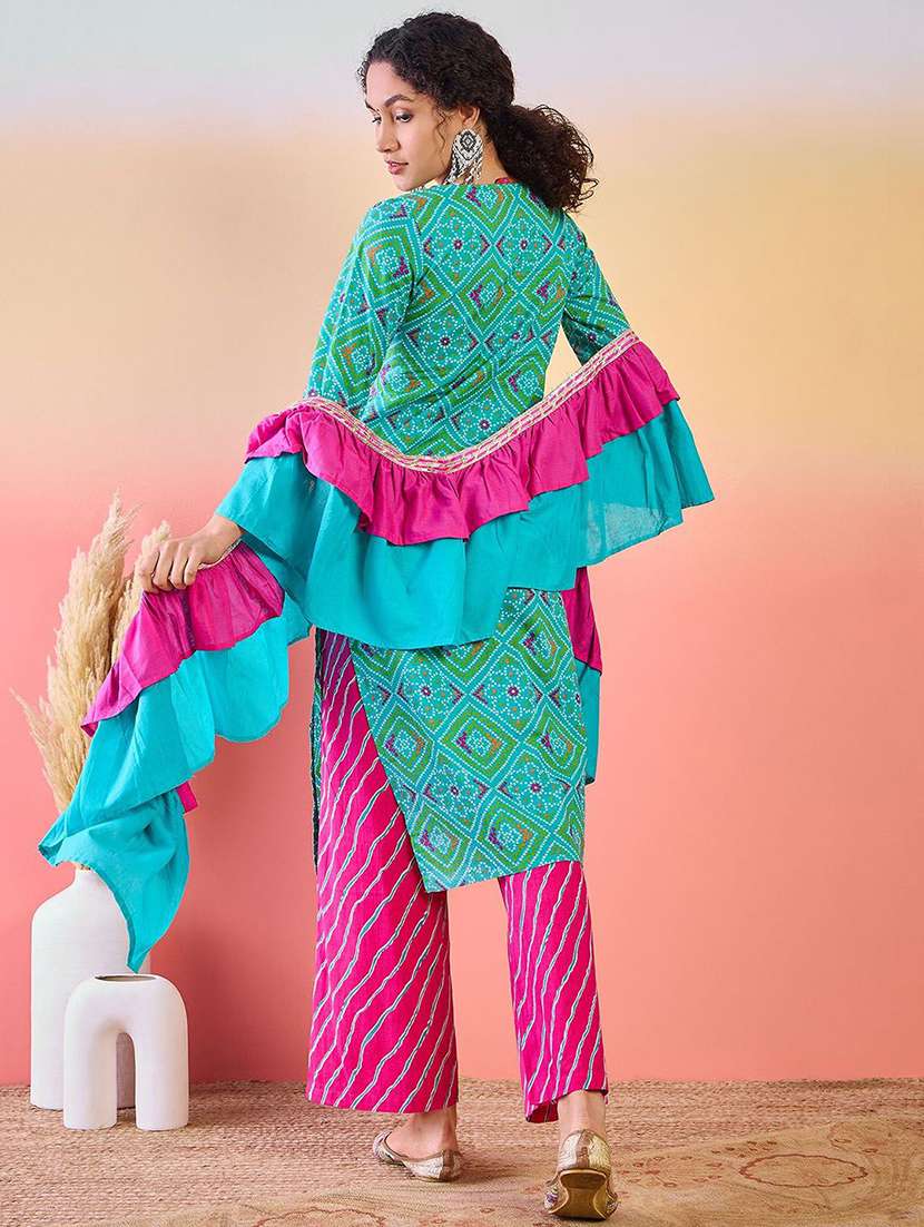 Women Printed Three Quarter Sleeves Kurta Pant Set With Dupatta - 22578515 -  Standard Image - 3