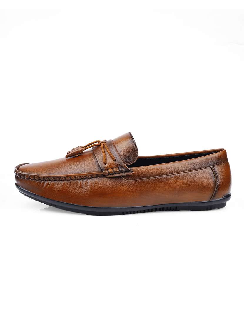 men solid slip on tassel details loafer - 22578951 -  Standard Image - 3