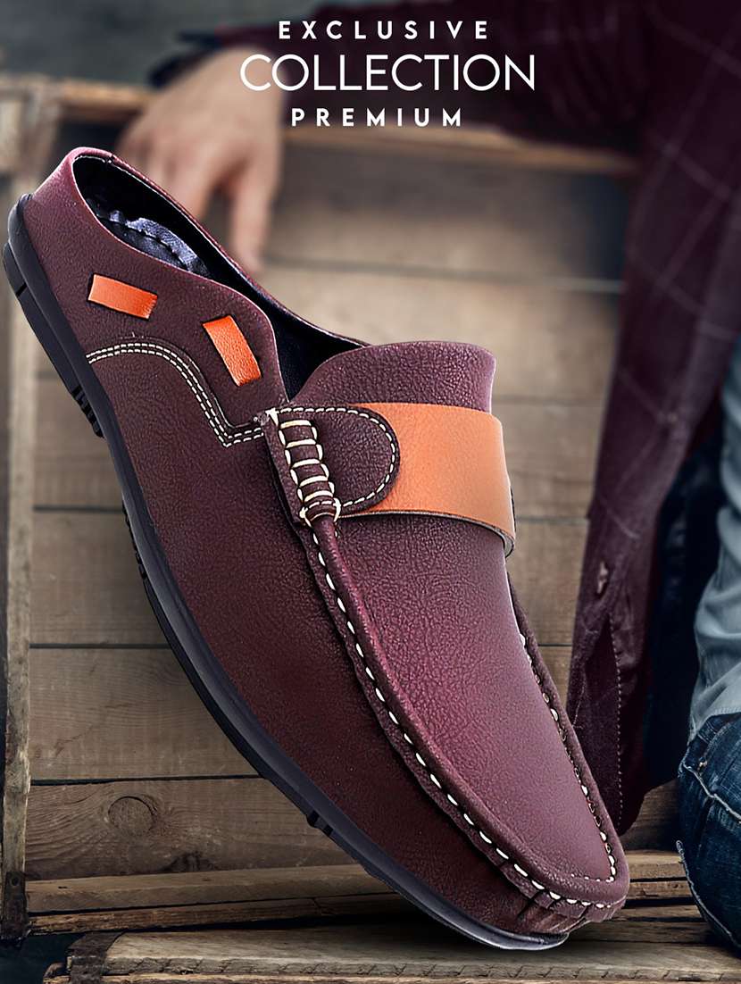 Men Textured Slip On Loafer - 22578954 -  Standard Image - 5
