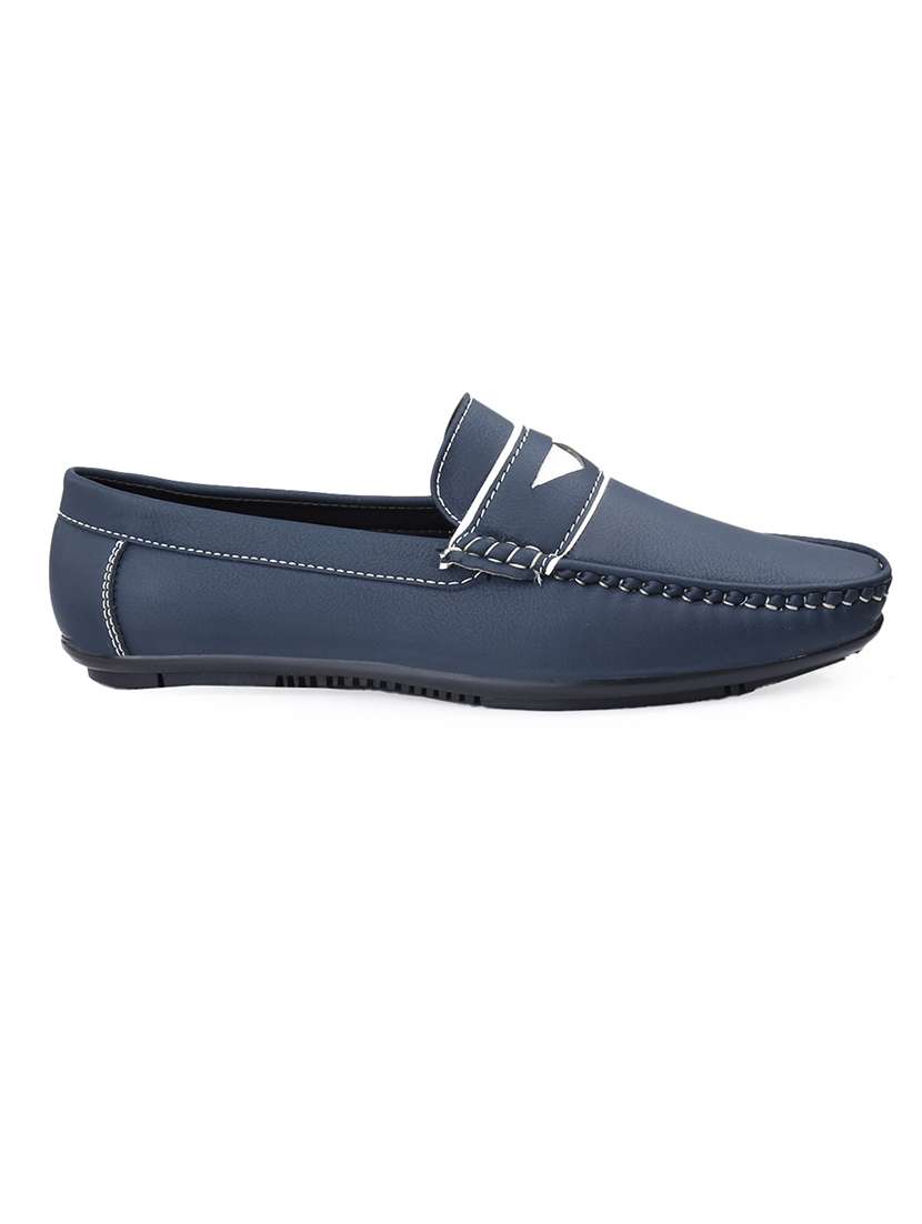 Men Solid Slip On Loafer - 22578966 -  Standard Image - 3