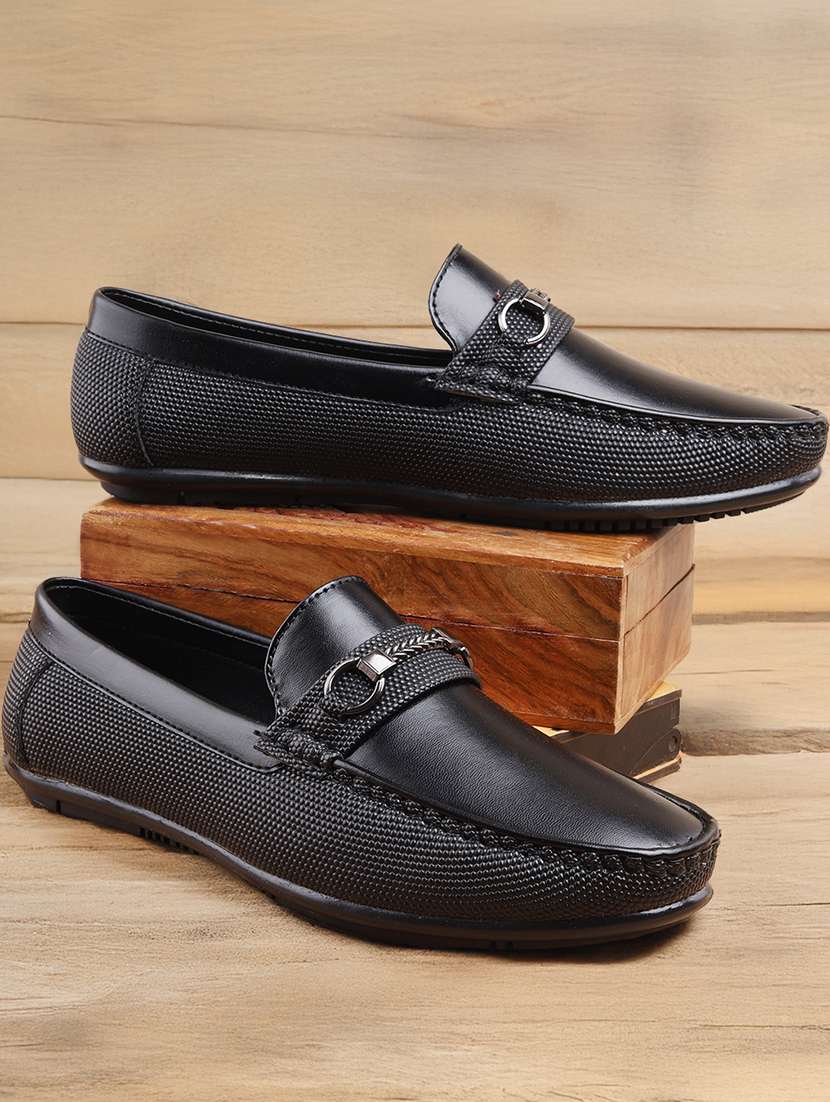 men textured slip on horsebit loafer