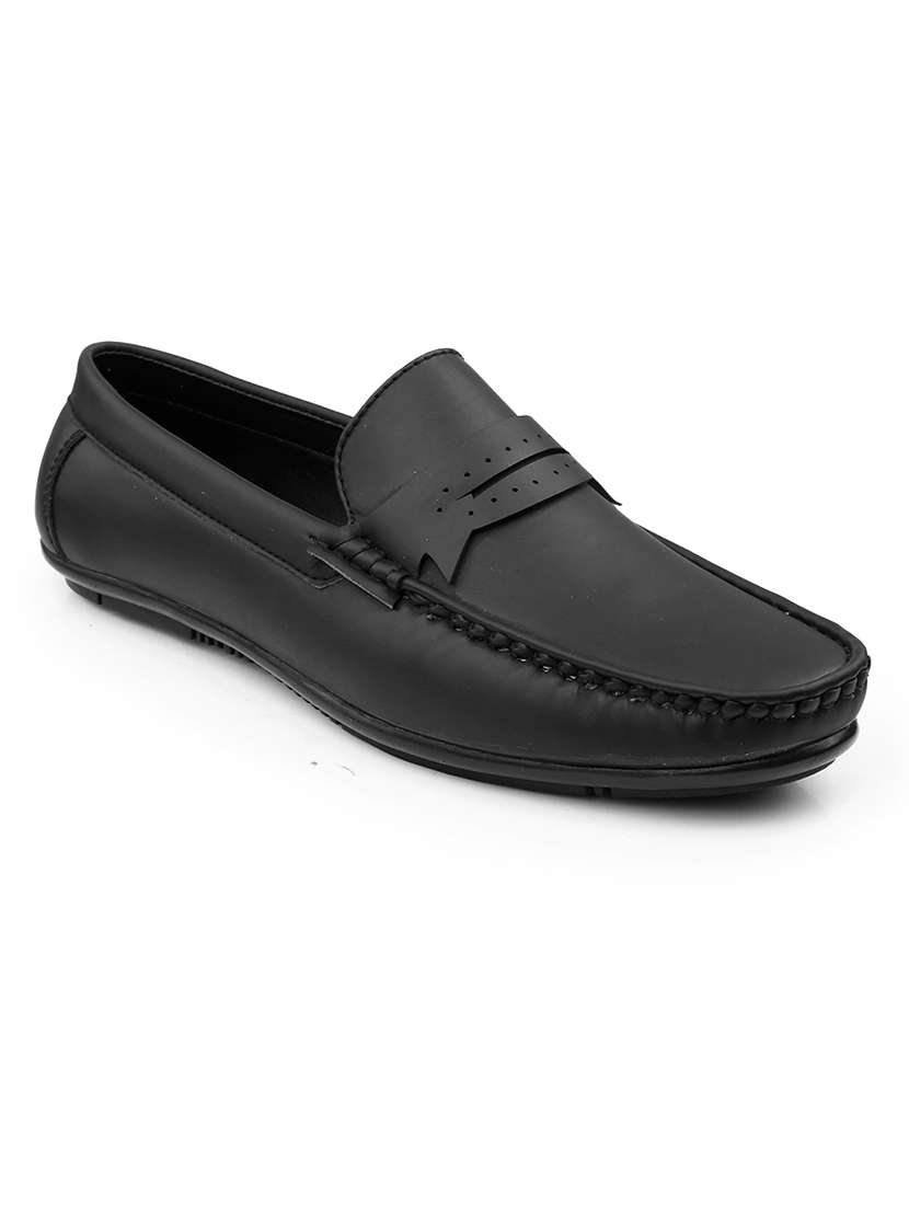 Men Solid Slip On Loafer - 22578984 -  Standard Image - 3