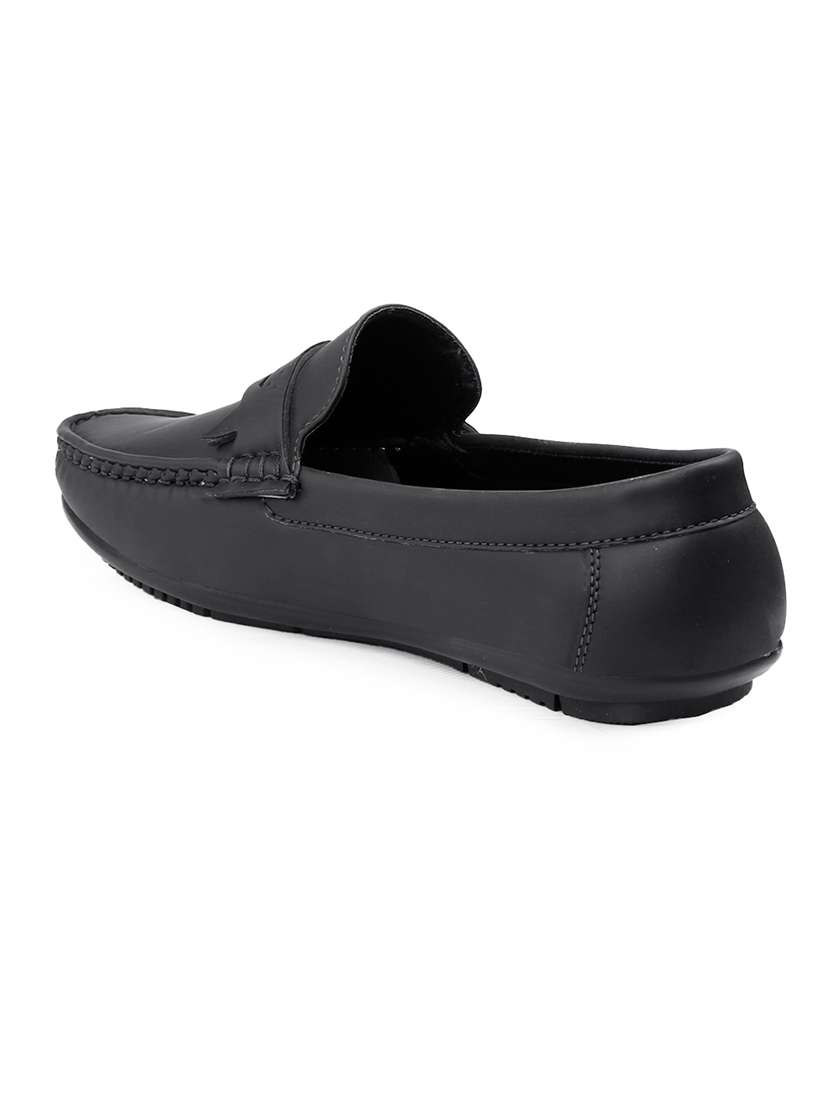 Men Solid Slip On Loafer - 22578984 -  Standard Image - 5